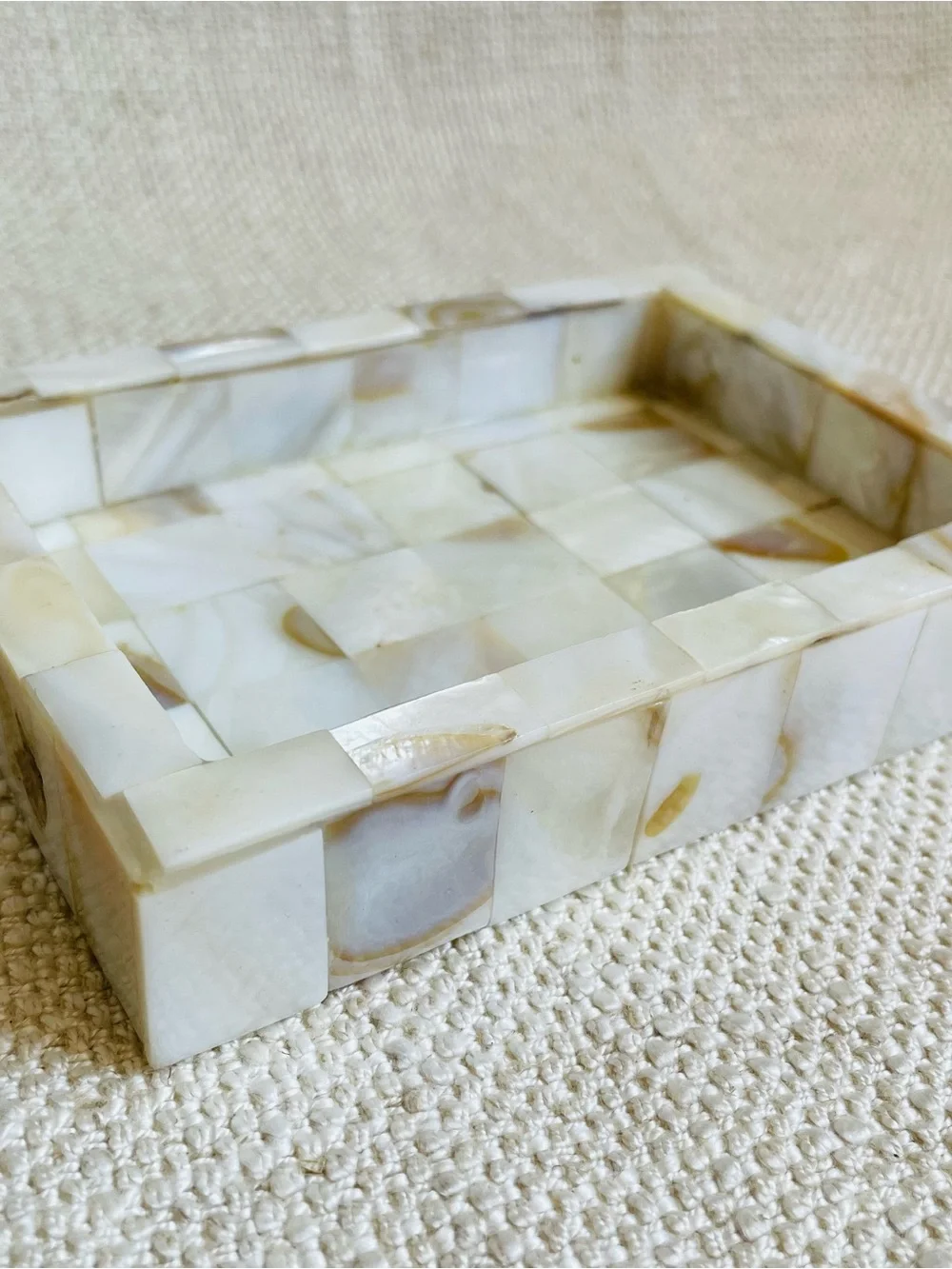 Mother-of-Pearl Inlay Mosaic Decorative Catch-all/Jewelry Tray in Pearl White